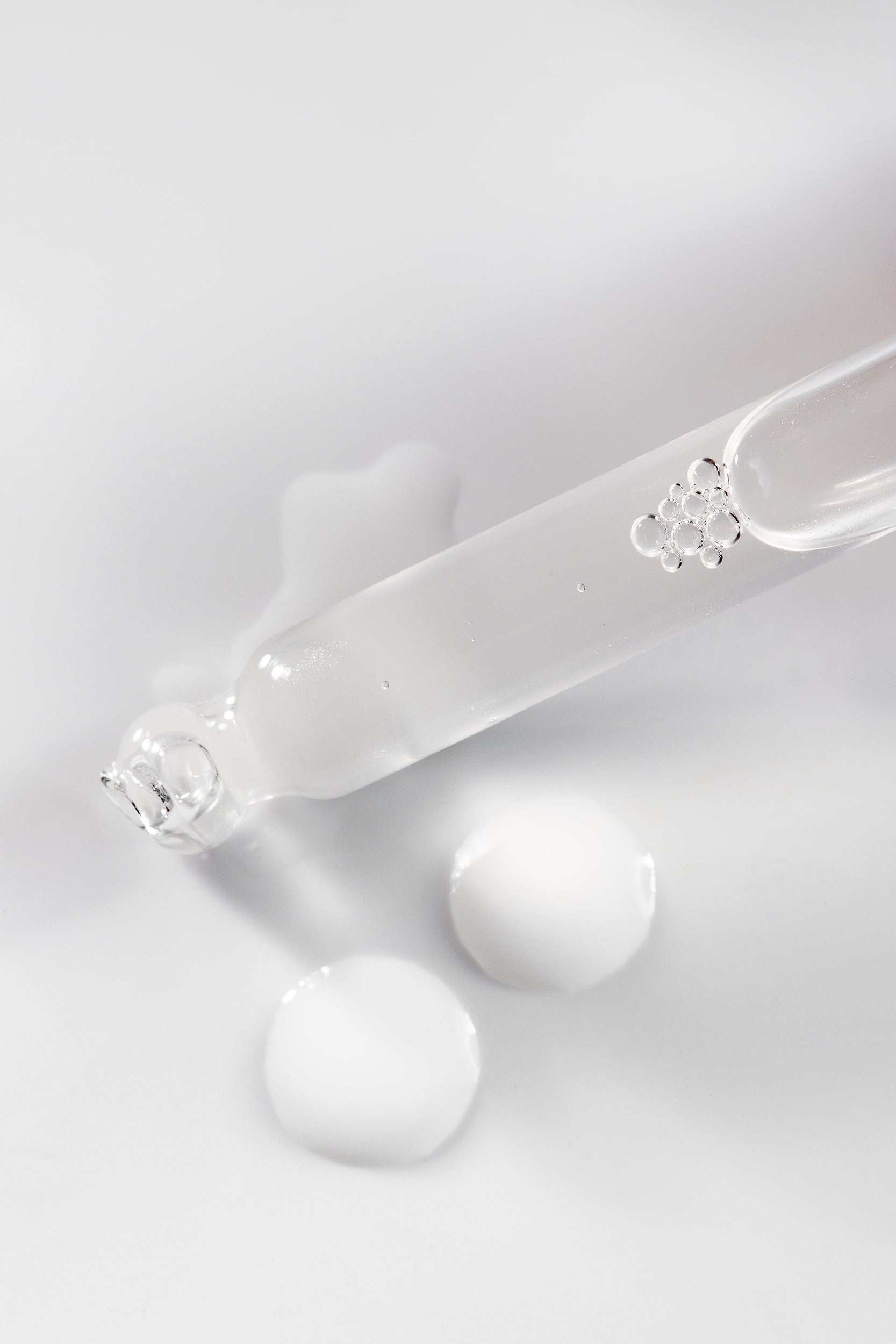 Hialuronskābes serums